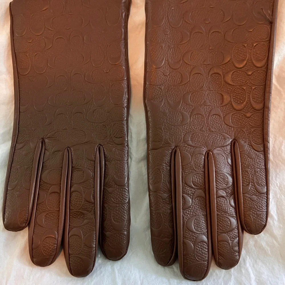 COACH SIGNATURE LINED LEATHER "TECH" GLOVES SIZE 7.5 BROWN
Like new - Picture 2 of 8